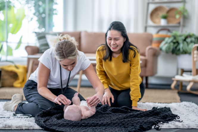 postpartum doula beth colucci foppiano helping new mom during the 4th trimester